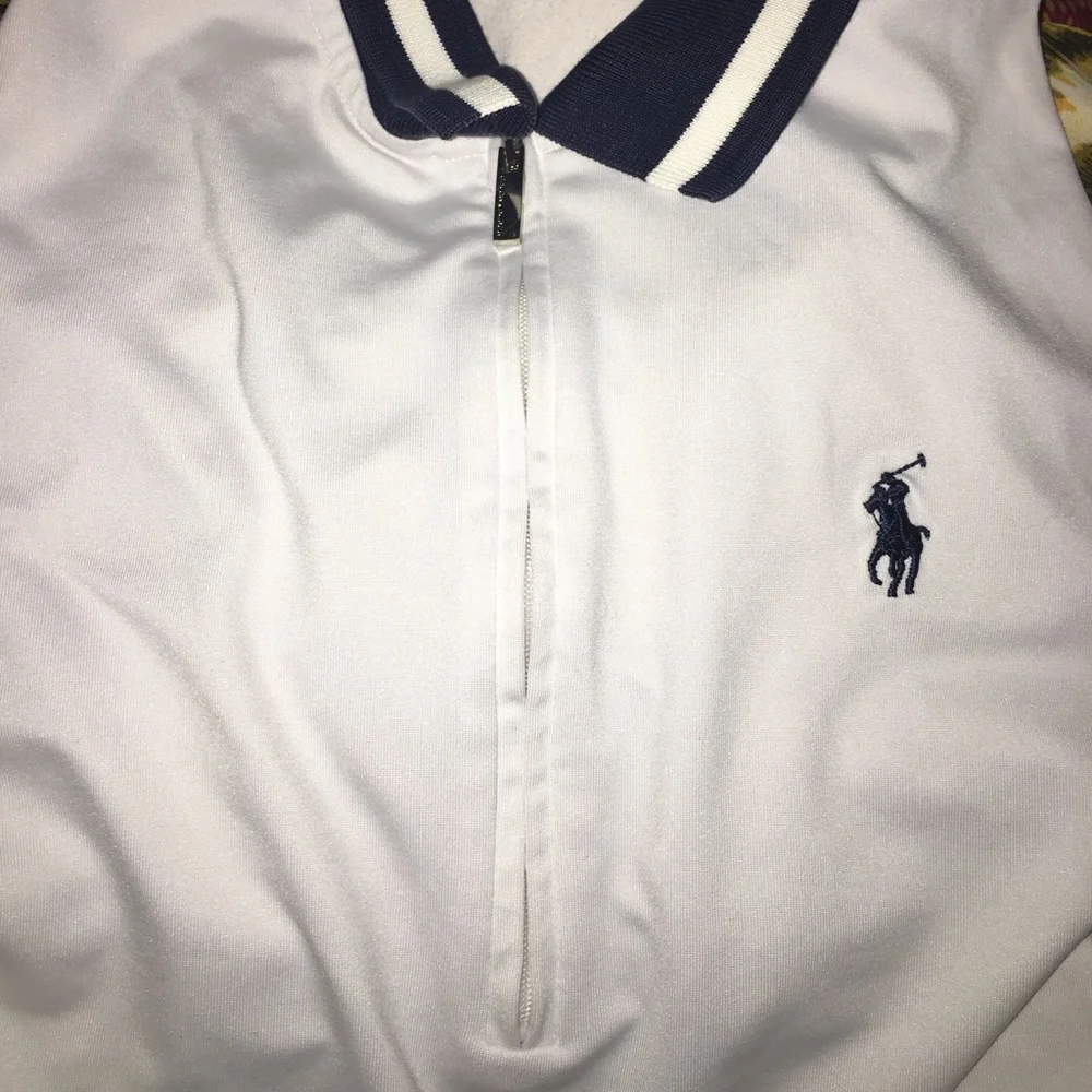 White Ralph Lauren tennis workout shirt w/ bra - Picture 4 of 4